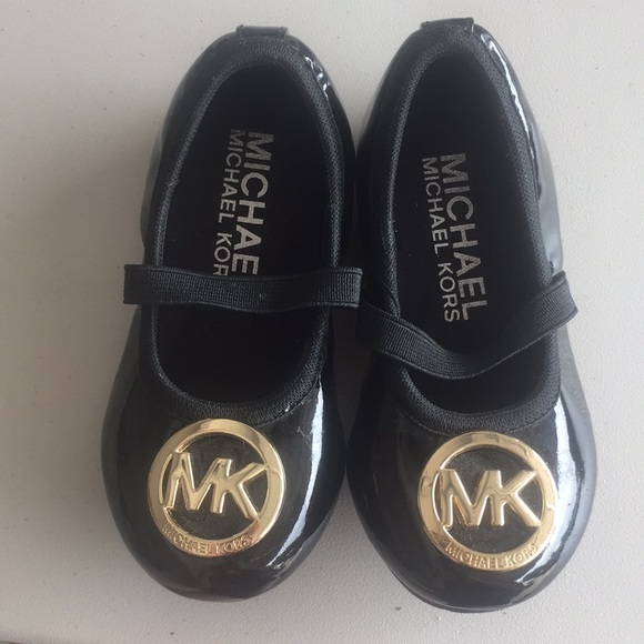 NEVER WORN-Brand new Michael Kors infant shoe - Picture 1 of 2